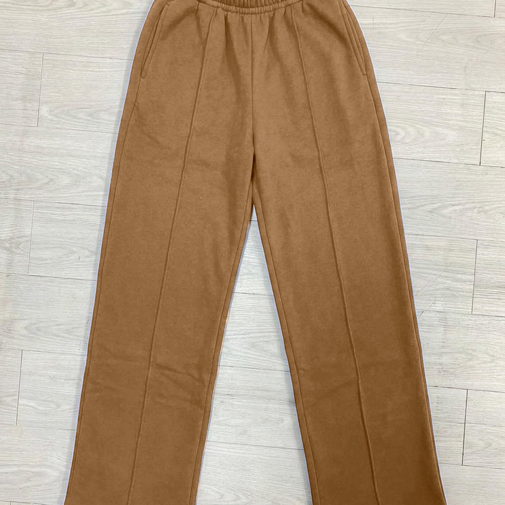 Baggy Beige
